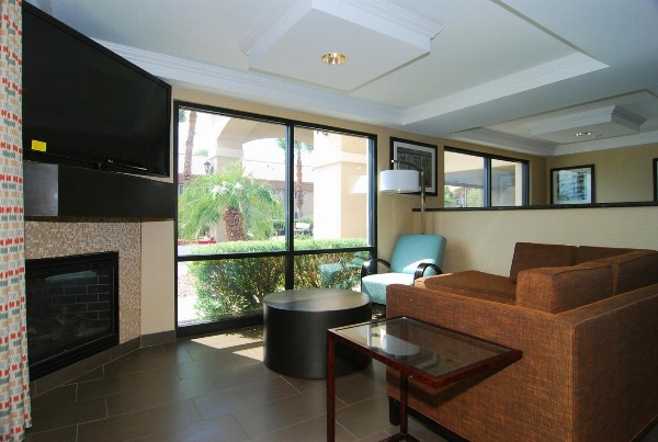 Holiday Inn Express Hotel & Suites Marana image 2